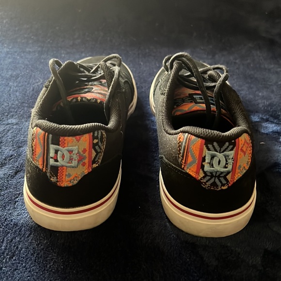 Black/Multicolor DC Anvil SE Skateboarding Shoes (Size 10.5) - Picture 5 of 6